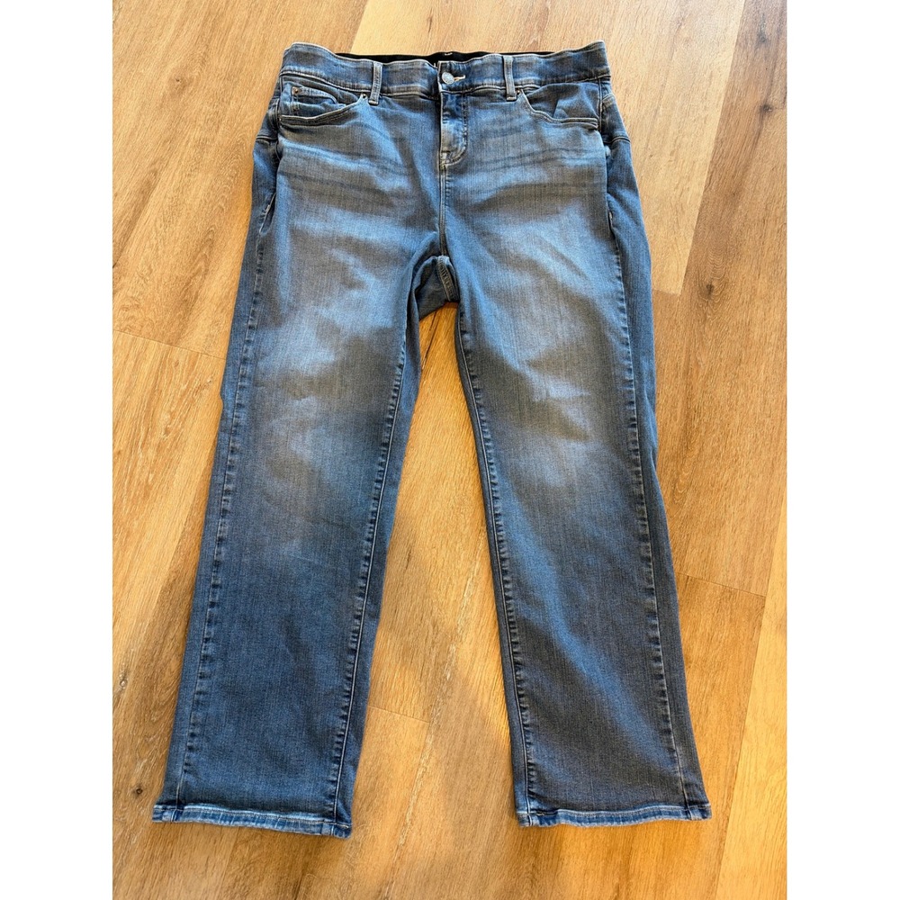 Torrid Bombshell Straight Premium Stretch Jeans Medium Wash Blue Denim 18R